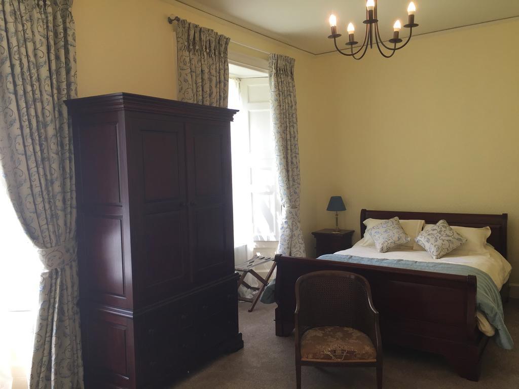 Boulston Manor Pensionat Haverfordwest Exteriör bild