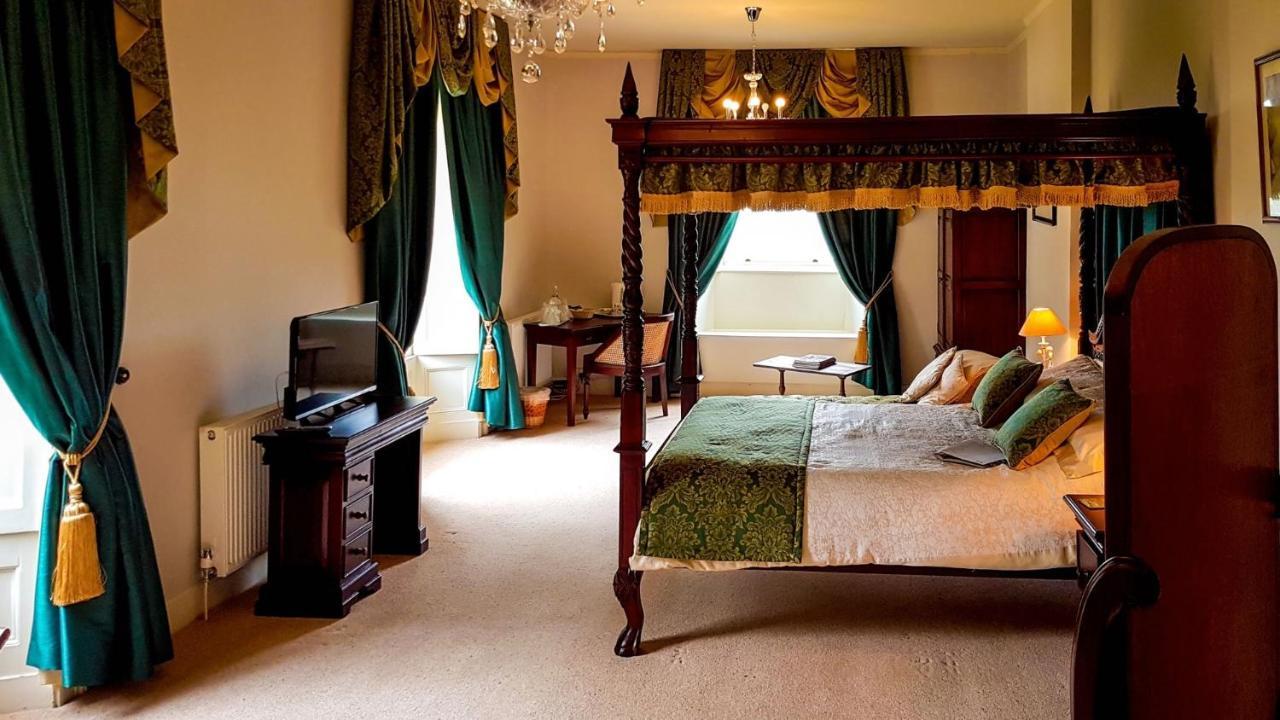 Boulston Manor Pensionat Haverfordwest Exteriör bild